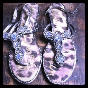 Great Sandal With Bling!!